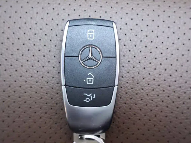 Mercedes-Benz GLE-Class — Фото автомобиля 26