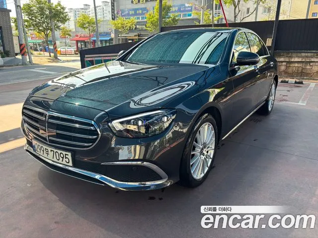 Фотография автомобиля — Mercedes-Benz E-Class W213