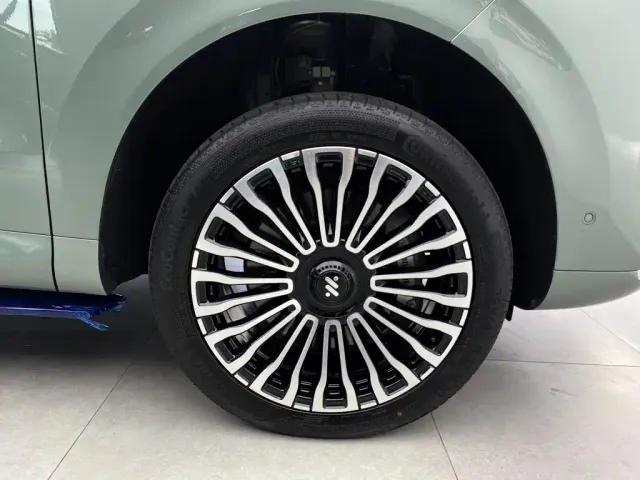 IM Motors LS8 — Фото автомобиля 7