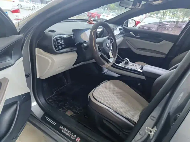 BYD Qin PLUS — Фото автомобиля 15