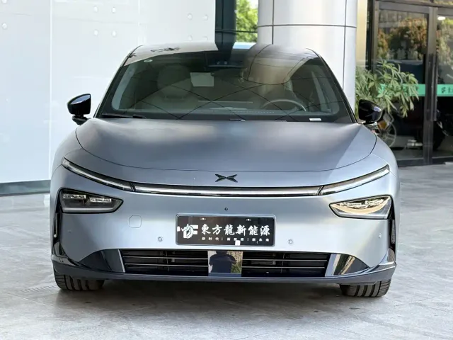 Xpeng P7+ — Фото автомобиля 2