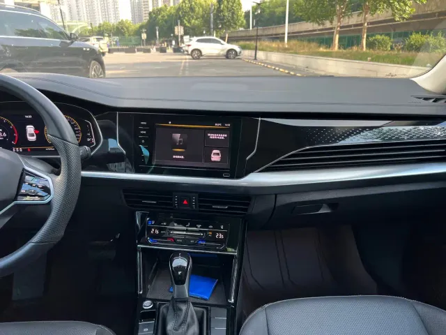 Volkswagen Passat — Фото автомобиля 20