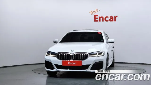 BMW 5-Series 5 серия (G30) 530i xDrive M Sport — Фото автомобиля 3