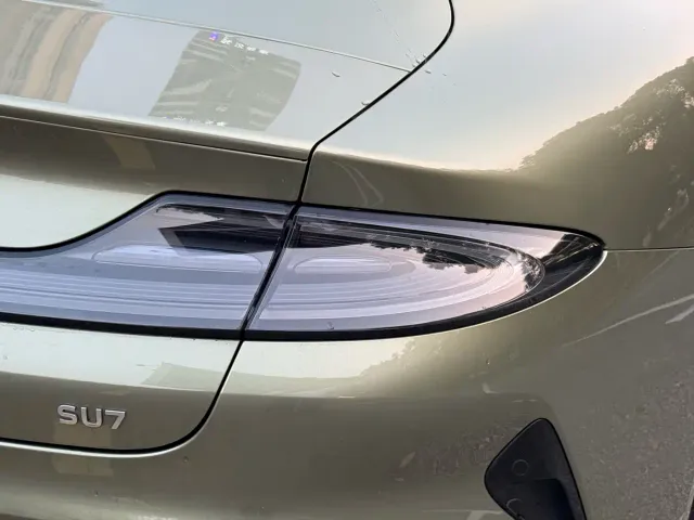 Xiaomi SU7 — Фото автомобиля 9