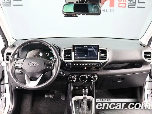 Hyundai Venue — Фото автомобиля 17