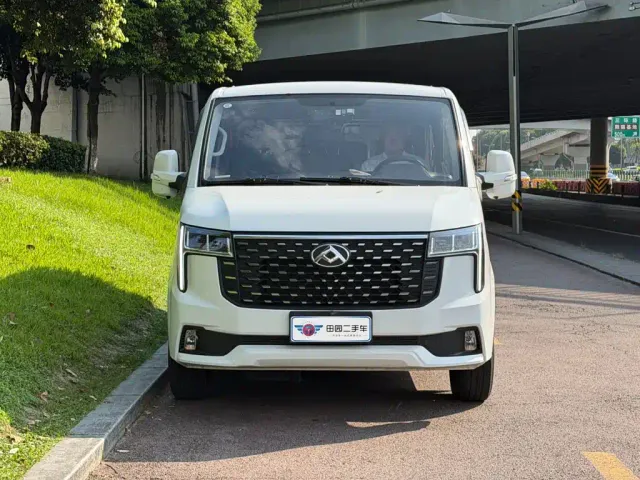 Maxus Xintu V80 — Фото автомобиля 2