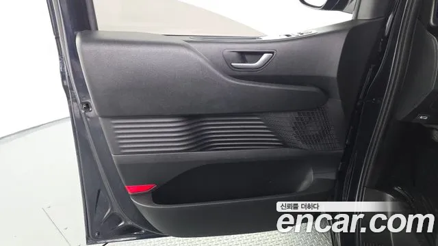 Hyundai Staria — Фото автомобиля 13