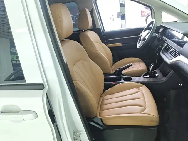 BAW Ruisheng Ace M7 EV — Фото автомобиля 24