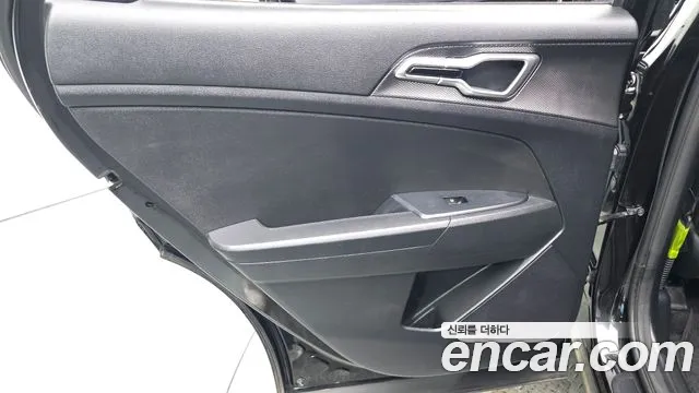 Kia Sportage Sportage 5-е поколение Дизель 2.0 2WD — Фото автомобиля 24