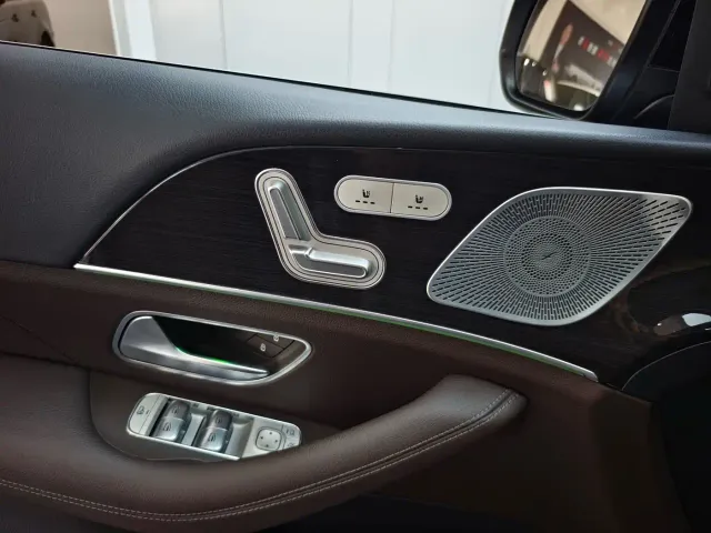 Mercedes-Benz GLE-Class — Фото автомобиля 9