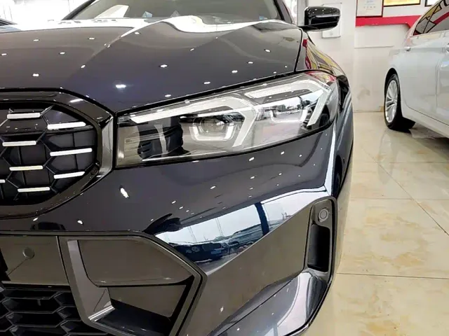 BMW 3 Series — Фото автомобиля 23