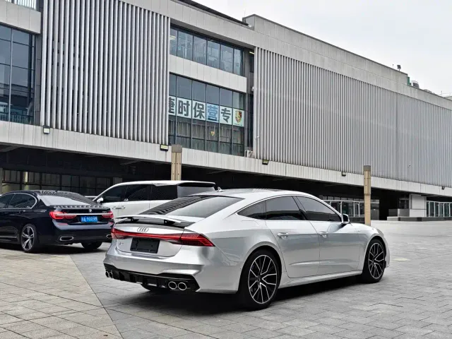 Audi A7 — Фото автомобиля 21