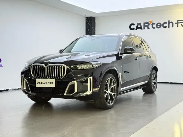 Фотография автомобиля — BMW X5