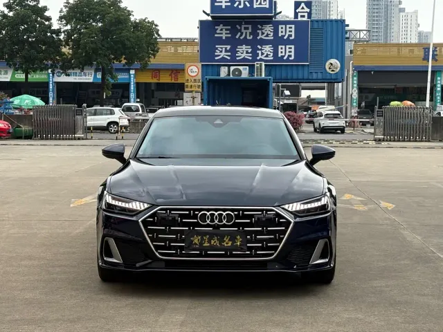 Audi A7L — Фото автомобиля 3