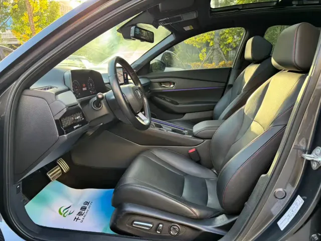 Honda Accord — Фото автомобиля 5