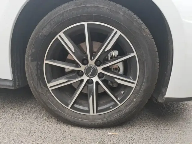 BYD Seal 06 — Фото автомобиля 24