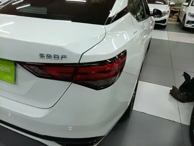 Nissan Sylphy — Фото автомобиля 7