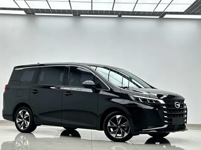 GAC Trumpchi M6 — Фото автомобиля 3