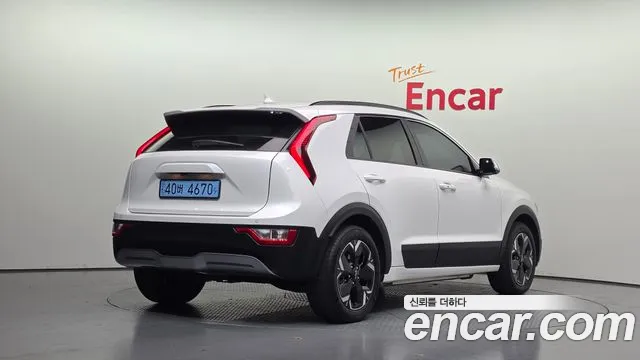 Kia Niro New — Фото автомобиля 2