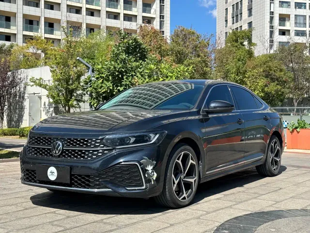 Фотография автомобиля — Volkswagen Passat