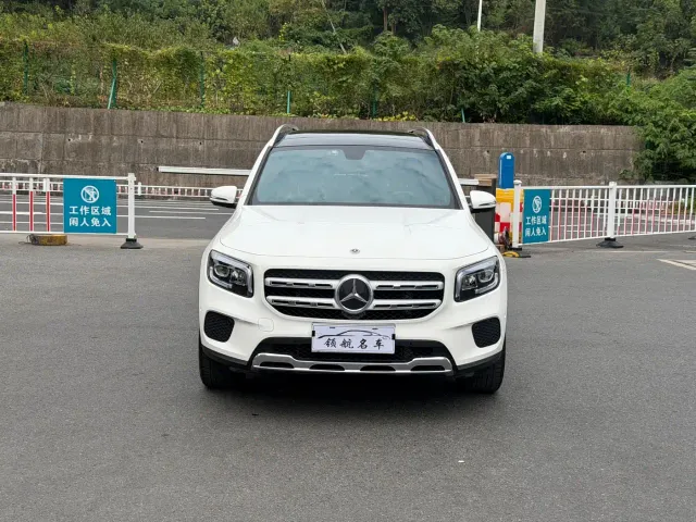 Mercedes-Benz GLB-Class — Фото автомобиля 2