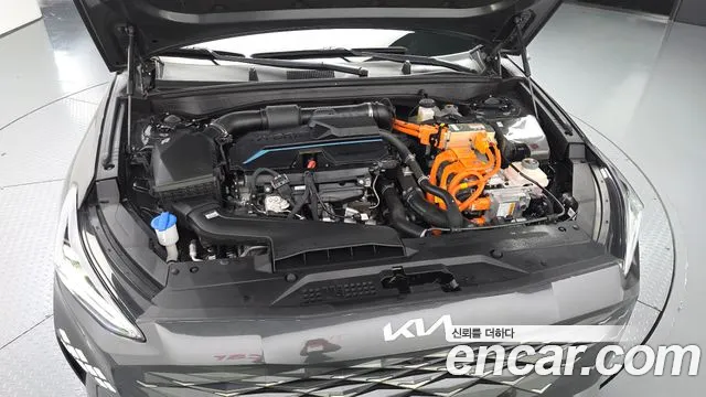Kia K8 Hybrid — Фото автомобиля 9