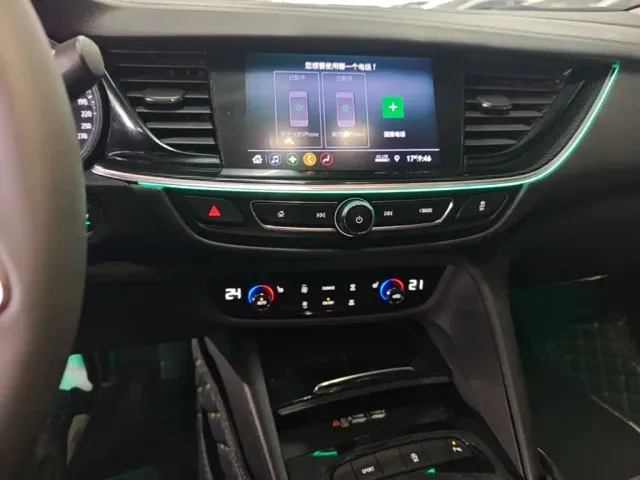 Buick Regal — Фото автомобиля 12