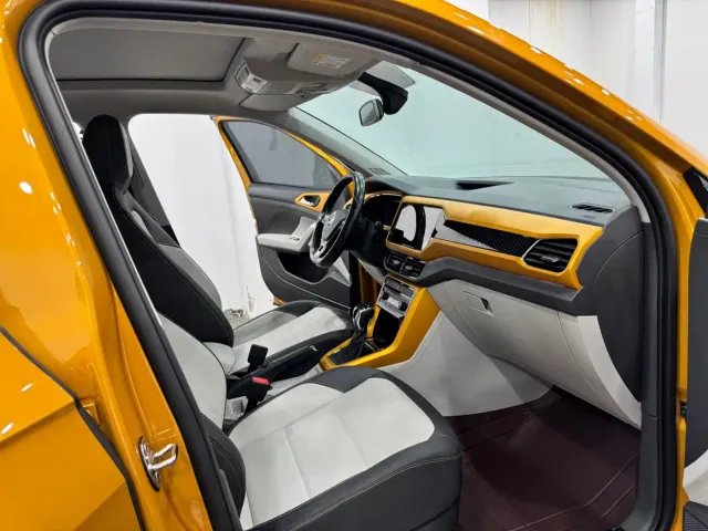 Volkswagen T-Cross — Фото автомобиля 4