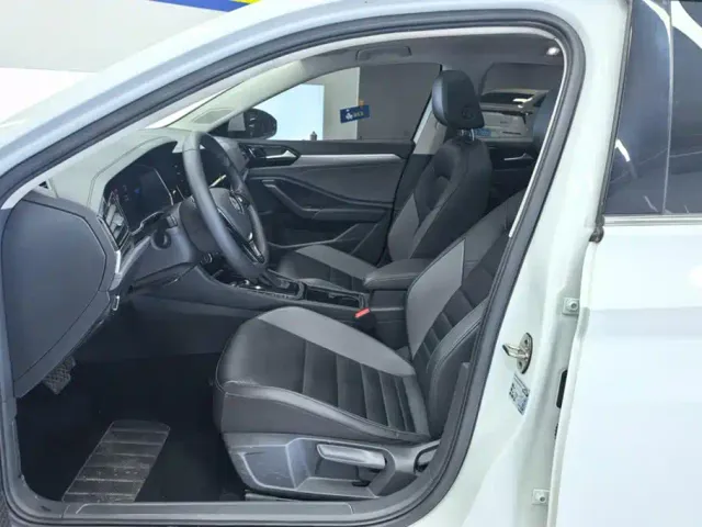 Volkswagen Sagitar — Фото автомобиля 9