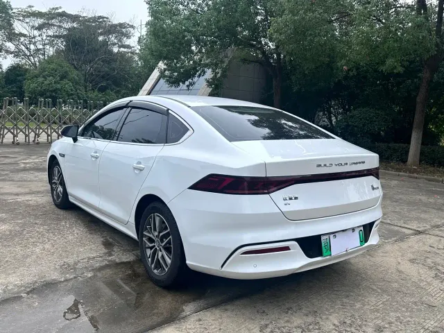 BYD Qin PLUS — Фото автомобиля 18