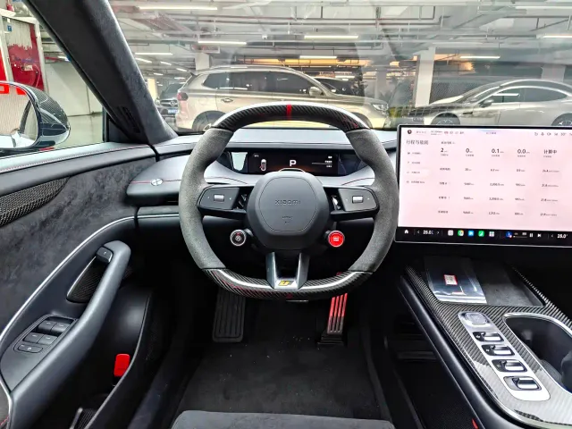 Xiaomi SU7 Ultra — Фото автомобиля 12