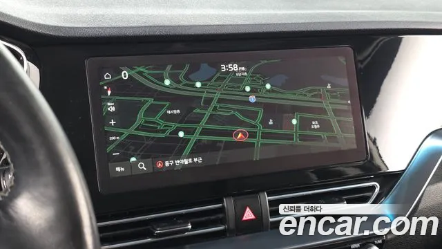 Kia Niro — Фото автомобиля 19