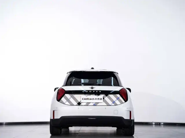 MINI Cooper — Фото автомобиля 7