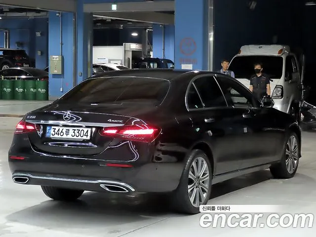 Mercedes-Benz E-Class E-класс W213 E350 4MATIC Exclusive — Фото автомобиля 2