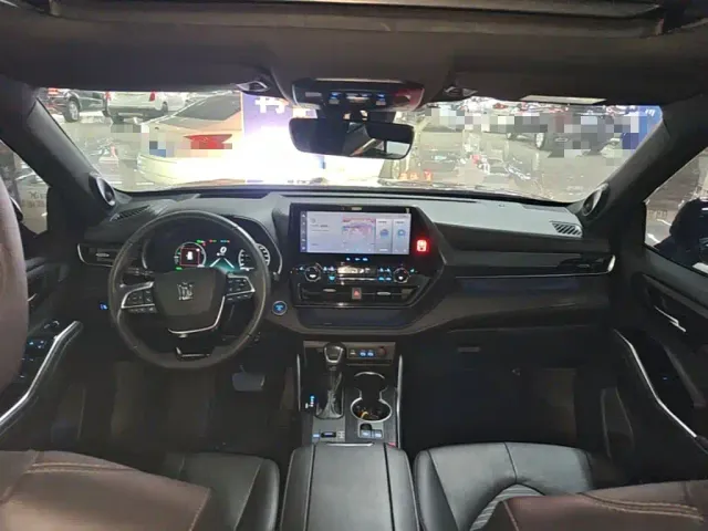 Toyota Crown Kluger — Фото автомобиля 9