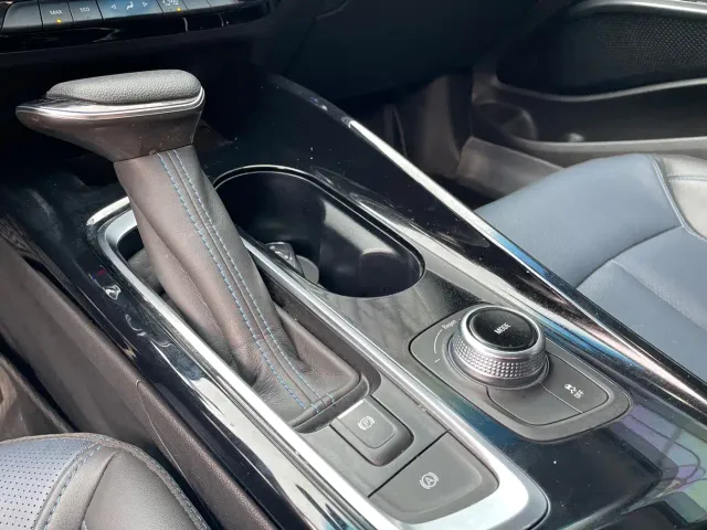 Buick Velite 6 — Фото автомобиля 12