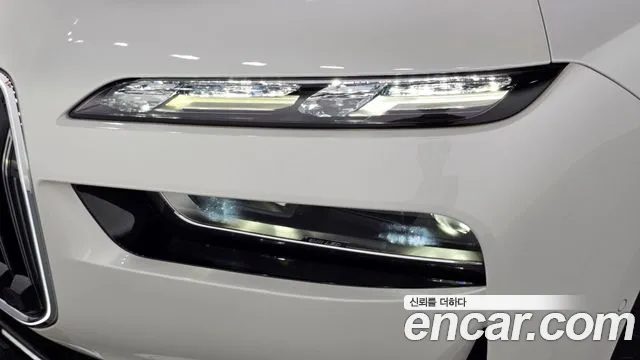 BMW 7 Series G70 — Фото автомобиля 7