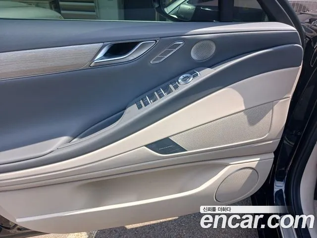 Genesis G80 Бензин 2.5 турбо 2WD — Фото автомобиля 14