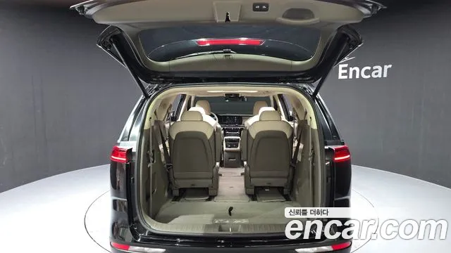 Kia Canival Carnival 4 поколение Дизель 9 мест Signature — Фото автомобиля 20