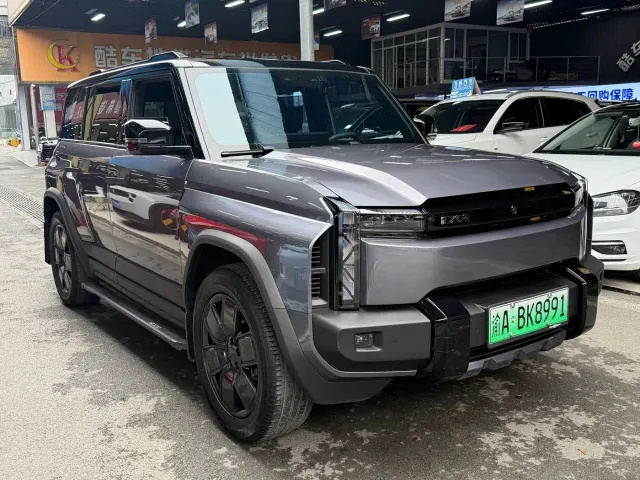 iCAR 03T — Фото автомобиля 3