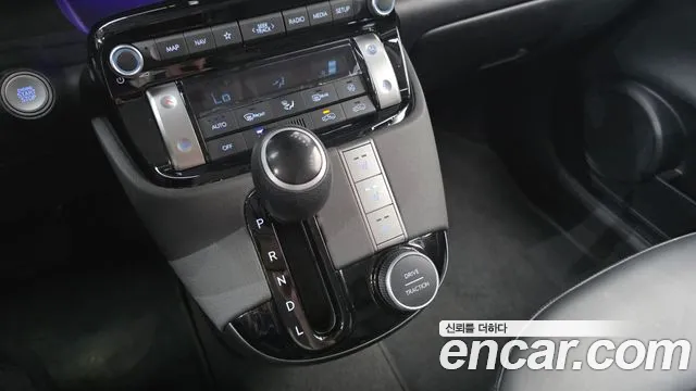 Hyundai Casper Casper Modern — Фото автомобиля 9