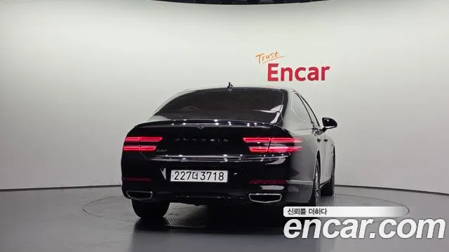 Genesis G80 RG3 — Фото автомобиля 4