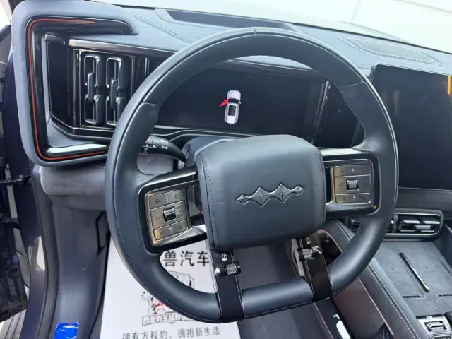 BYD FangChengBao Leopard 5 — Фото автомобиля 8