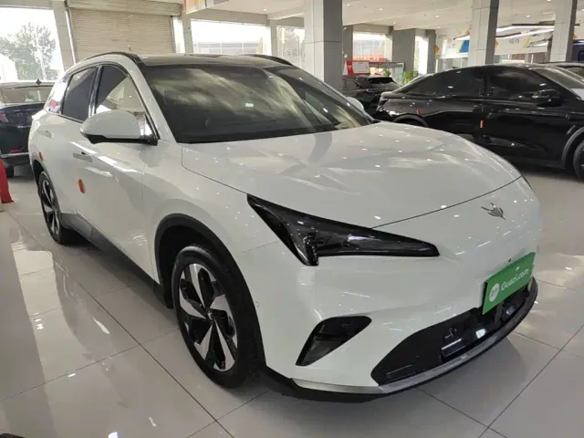 Arcfox Alpha T5 — Фото автомобиля 3
