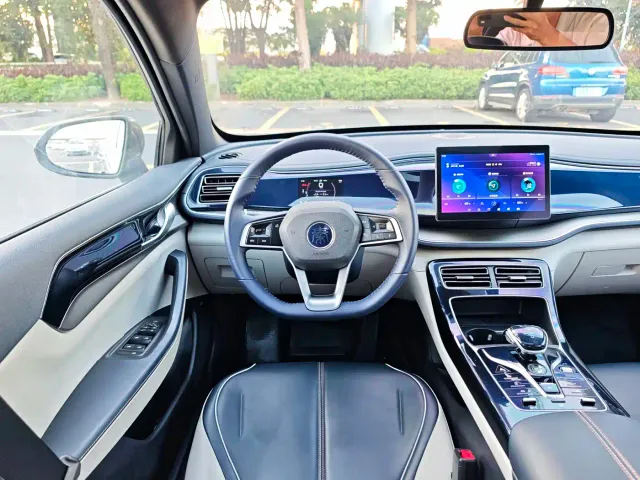 BYD Qin PLUS — Фото автомобиля 9