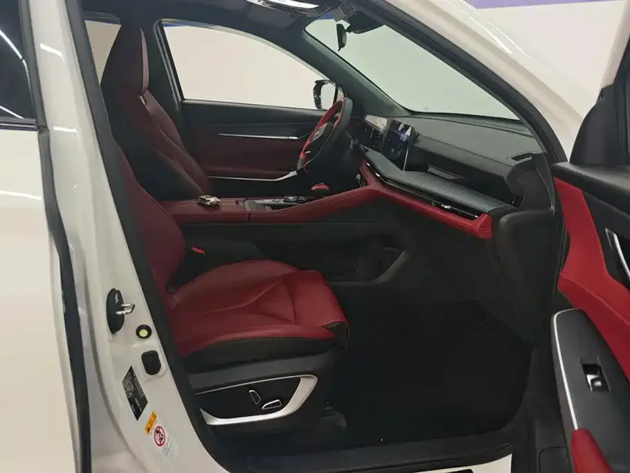 Changan Changan CS75 PLUS 2022 2nd Gen 1.5T Automatic Premium — Фото автомобиля 8
