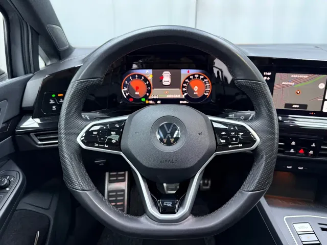 Volkswagen Golf — Фото автомобиля 9