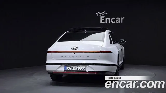 Hyundai Grandeur Grandeur (GN7) 2.5 Бензин 2WD — Фото автомобиля 4