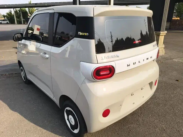 Wuling Hongguang Mini EV — Фото автомобиля 4
