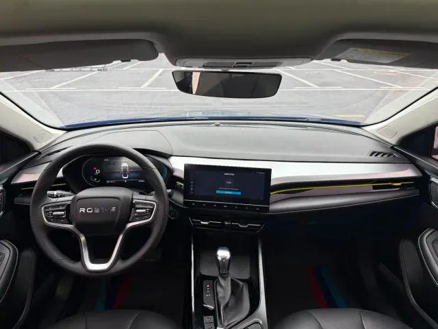 Roewe i5 — Фото автомобиля 6